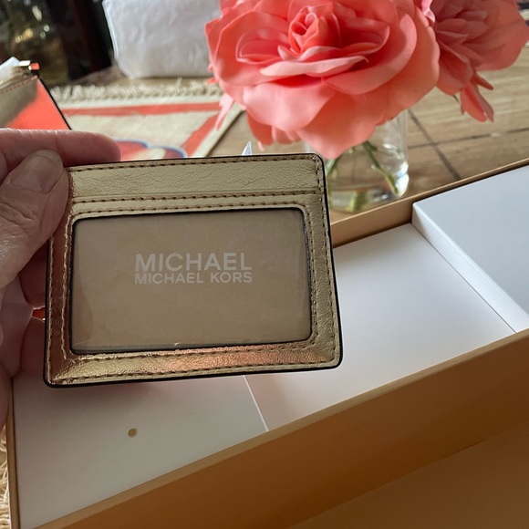 Michael Kors Leather Gold Metallic Jet Set NWT - Picture 9 of 13